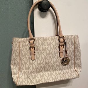 Michael Kors White/Cream Tote/Purse